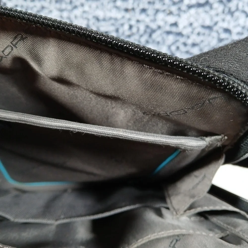 Piquadro Crossbody Bag Small Grey Tech Travel Messenger